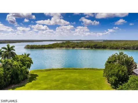 940 Admiralty Parade E Naples FL 34102