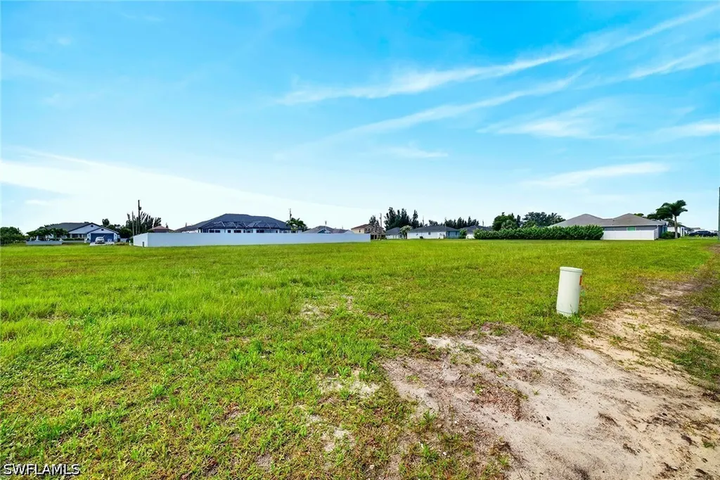 2806 Tropicana Parkway W Cape Coral FL 33993