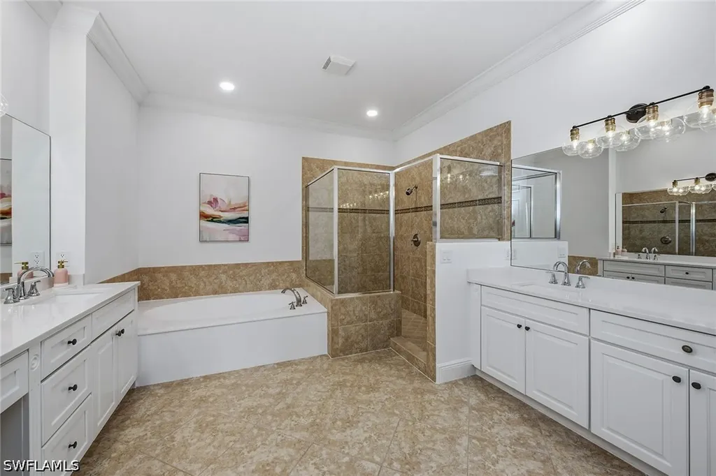 3176 Serena Lane Naples FL 34114