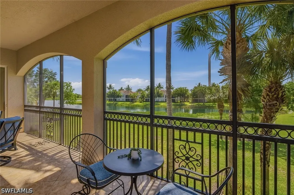 3176 Serena Lane Naples FL 34114