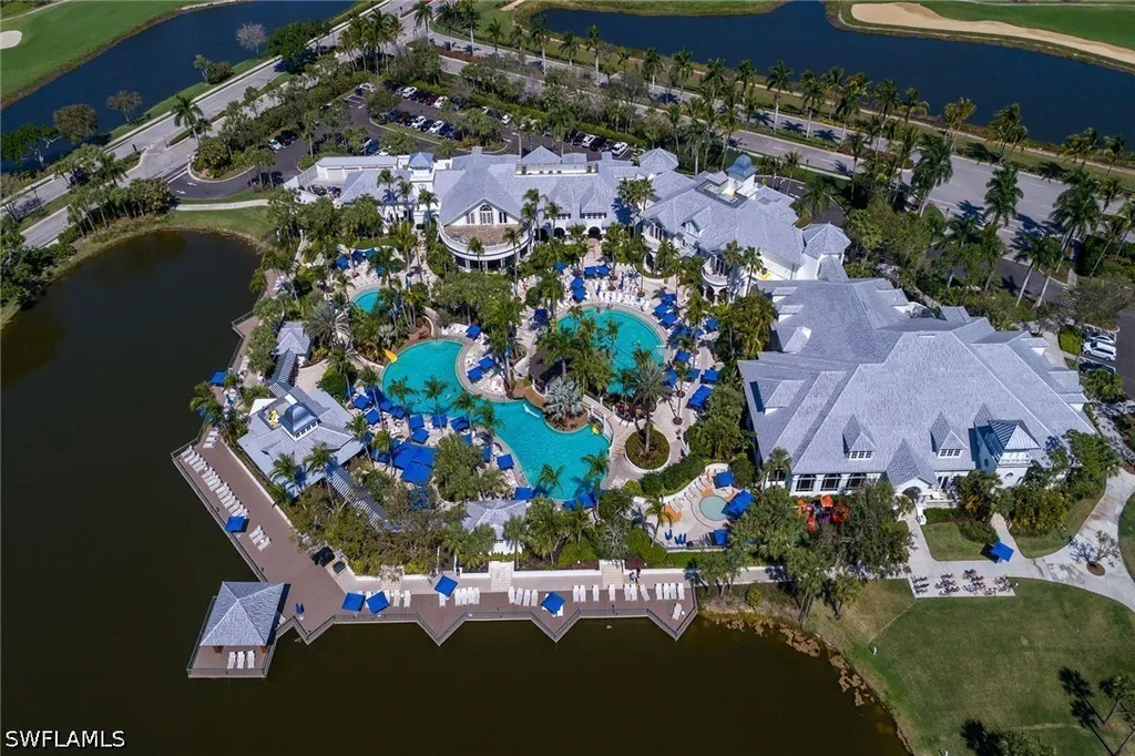 3176 Serena Lane Naples FL 34114
