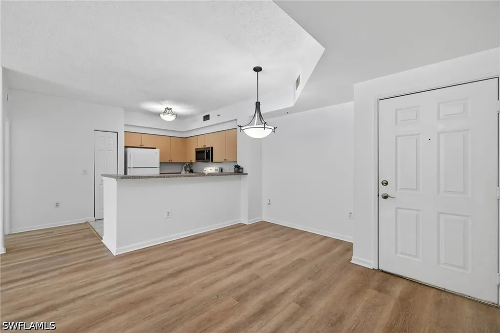 1200 Reserve Way Naples FL 34105