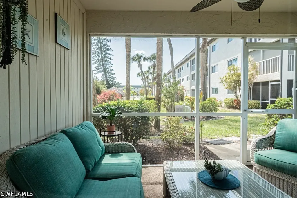 1022 Manatee Road Naples FL 34114