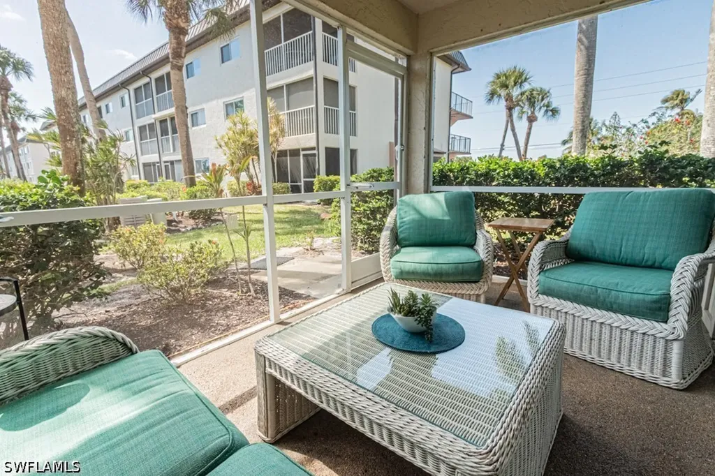 1022 Manatee Road Naples FL 34114