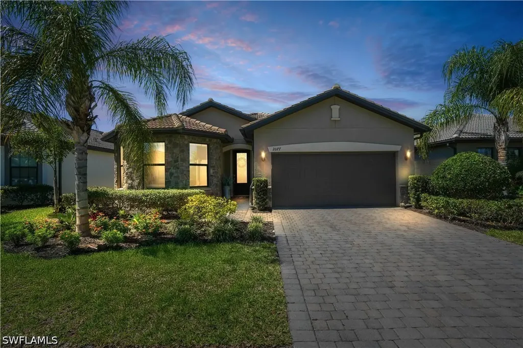 2077 Hamlin Street Naples FL 34120