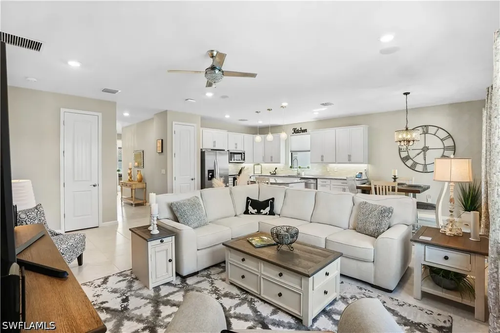 2077 Hamlin Street Naples FL 34120