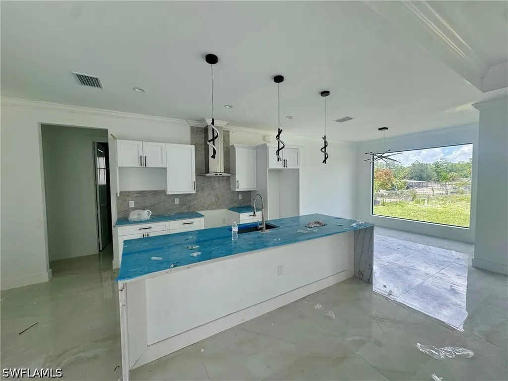 2675 35th Avenue NE Naples FL 34120