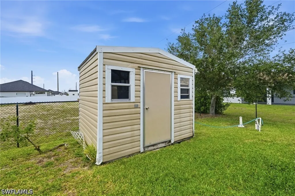 21 Tropicana Parkway E Cape Coral FL 33909