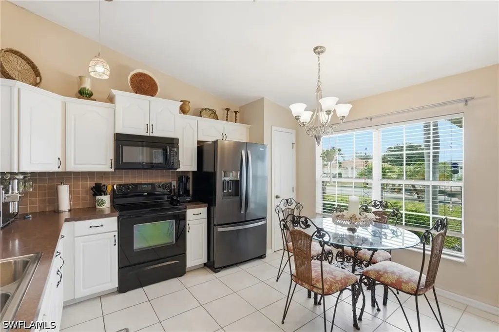21 Tropicana Parkway E Cape Coral FL 33909