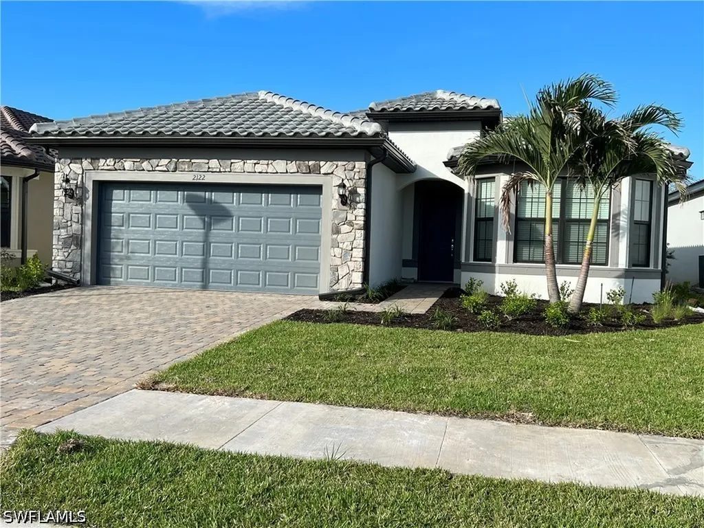 2122 Yellowfin Circle Naples FL 34114