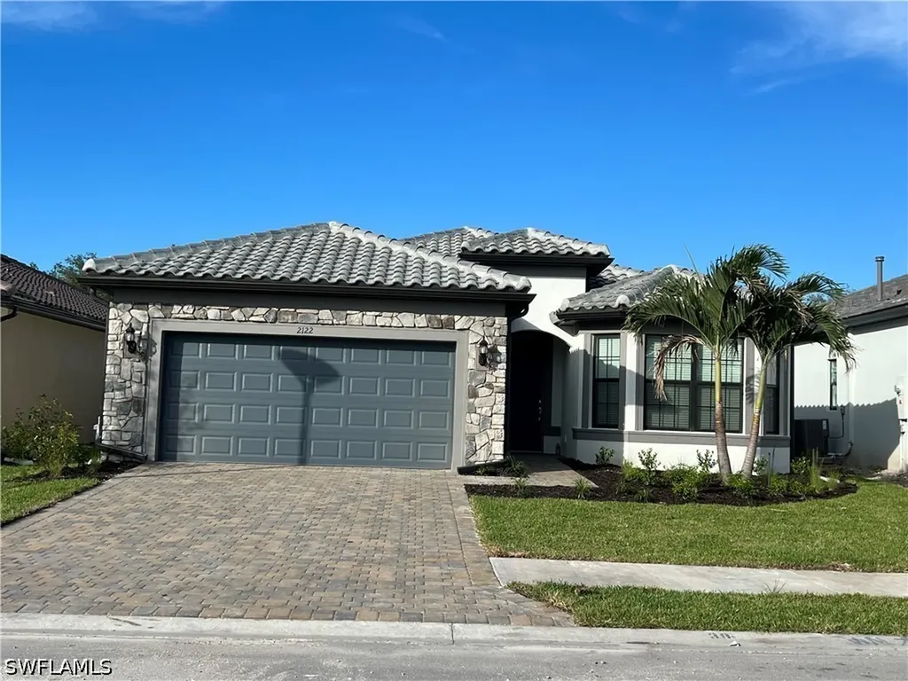 2122 Yellowfin Circle Naples FL 34114