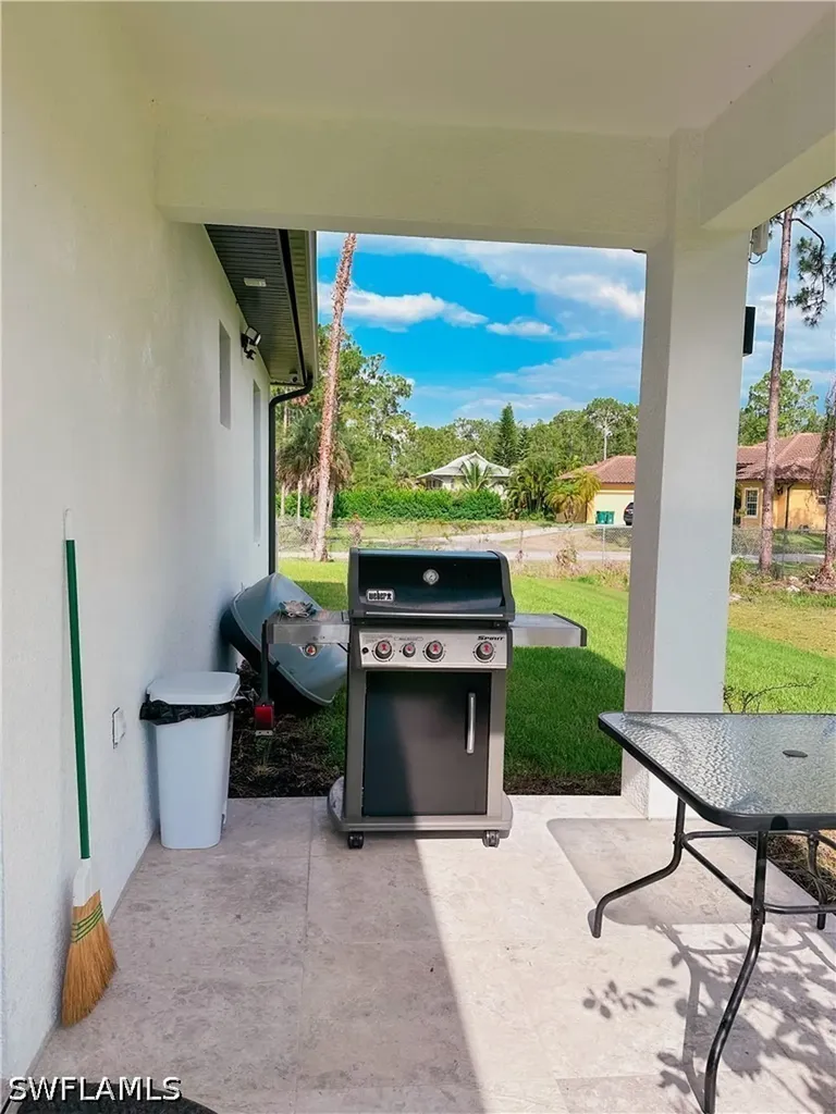 3708 12th Avenue NE Naples FL 34120