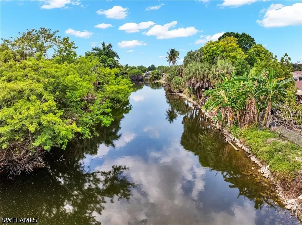 4587 25th Court SW Naples FL 34116