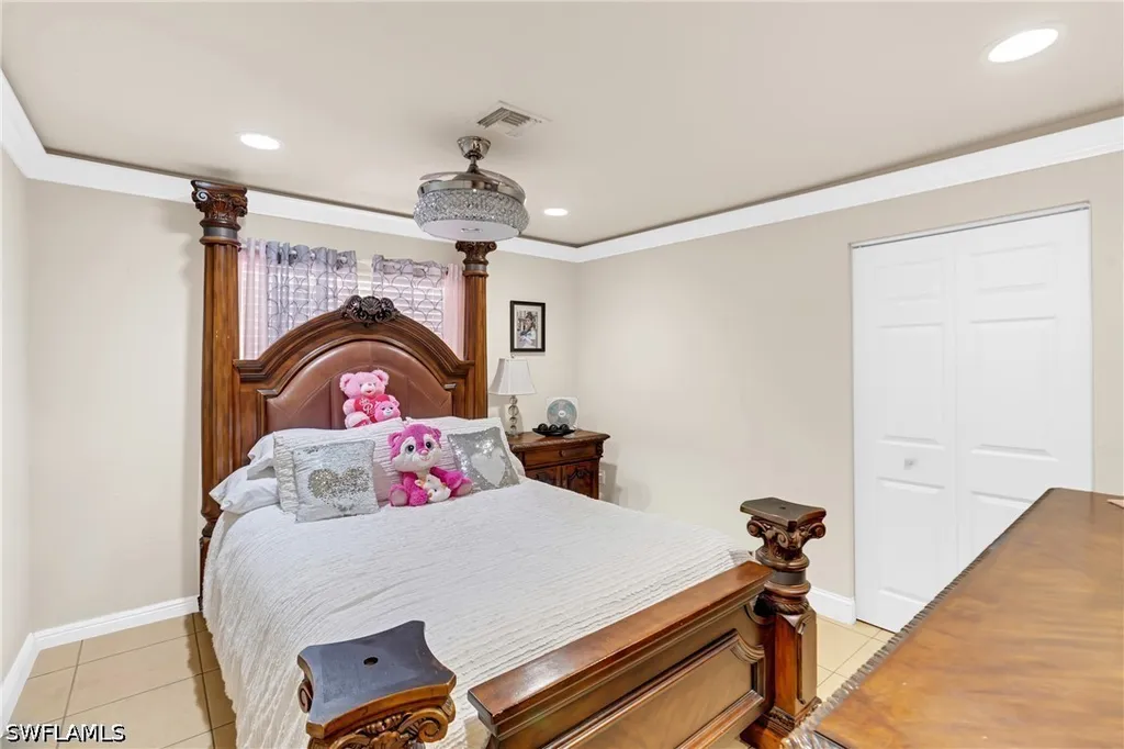 4587 25th Court SW Naples FL 34116