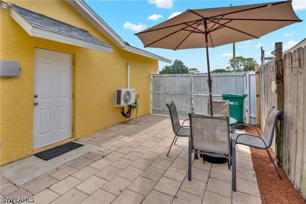 4587 25th Court SW Naples FL 34116