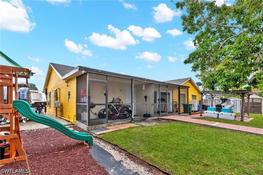 4587 25th Court SW Naples FL 34116