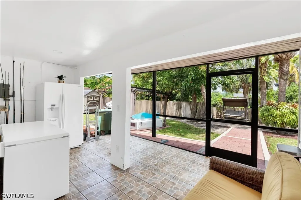 4587 25th Court SW Naples FL 34116