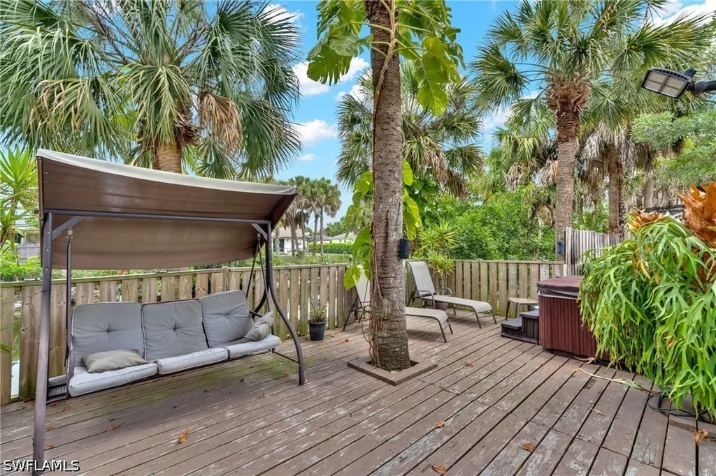 4587 25th Court SW Naples FL 34116