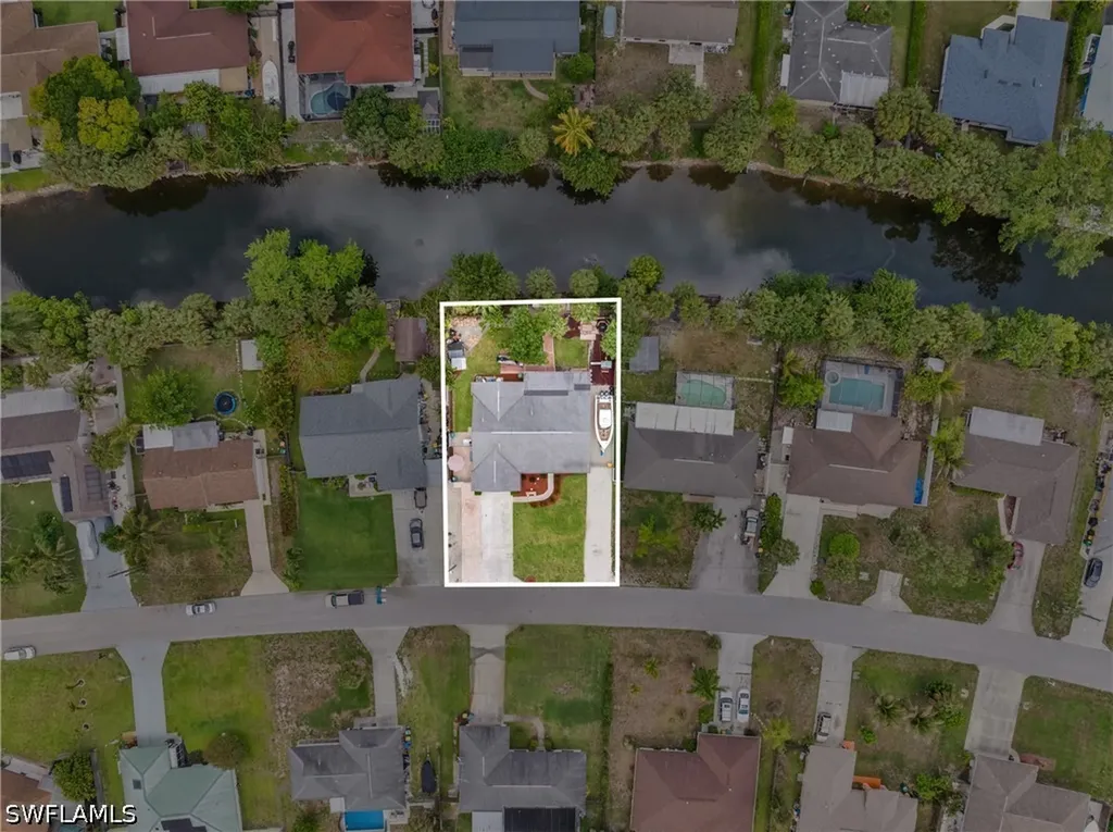 4587 25th Court SW Naples FL 34116
