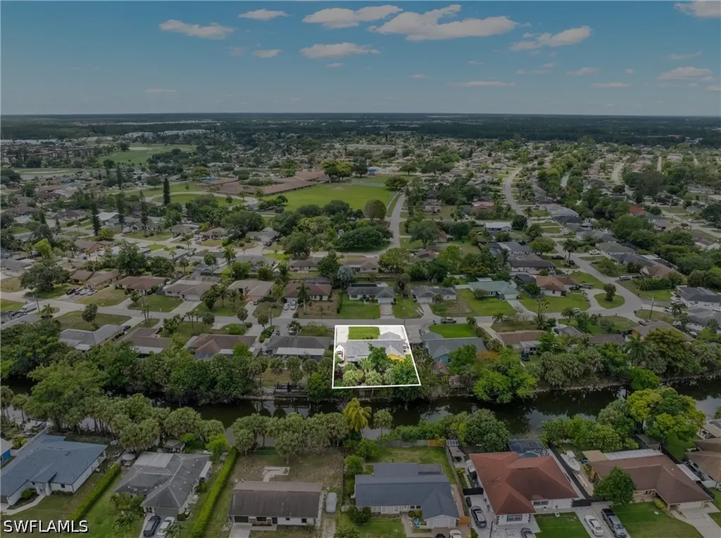 4587 25th Court SW Naples FL 34116