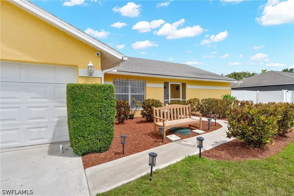 4587 25th Court SW Naples FL 34116
