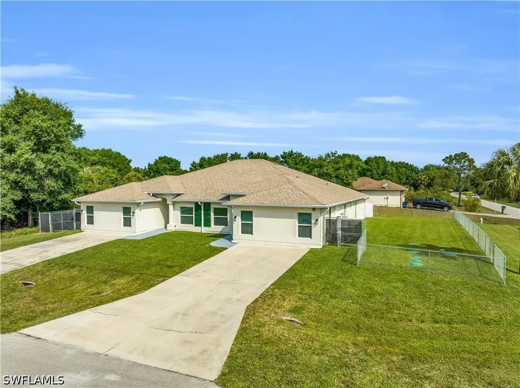 3802 La Rue Street Fort Myers FL 33905
