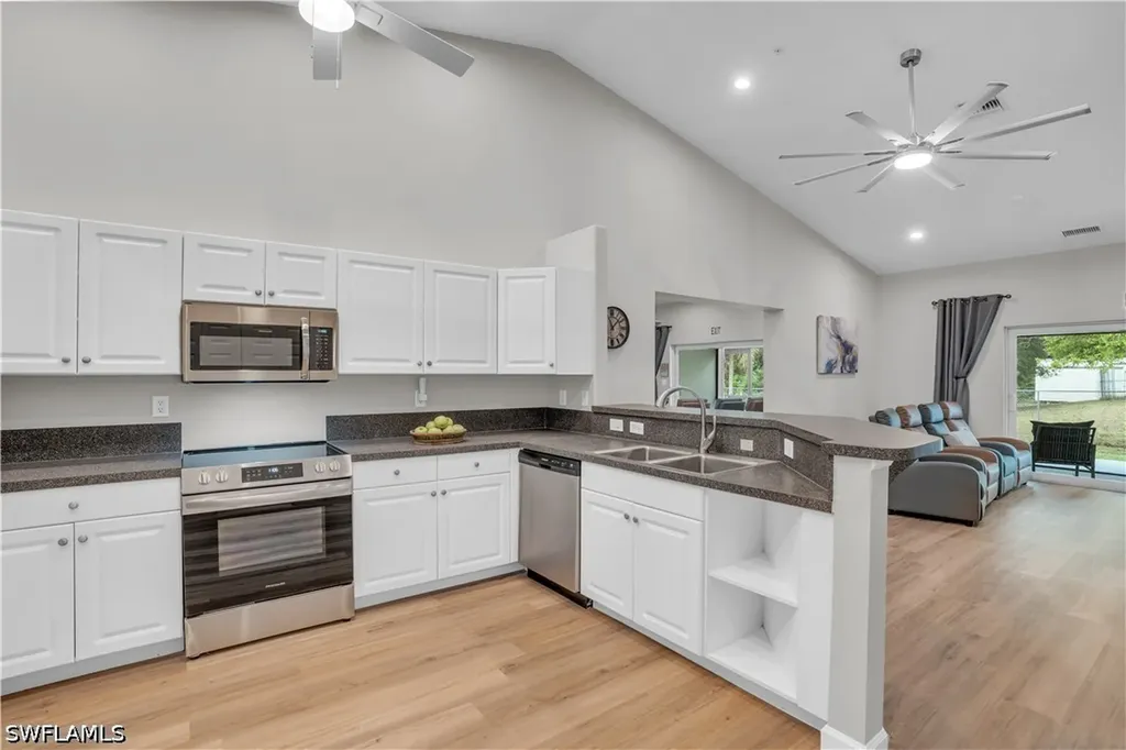 3802 La Rue Street Fort Myers FL 33905