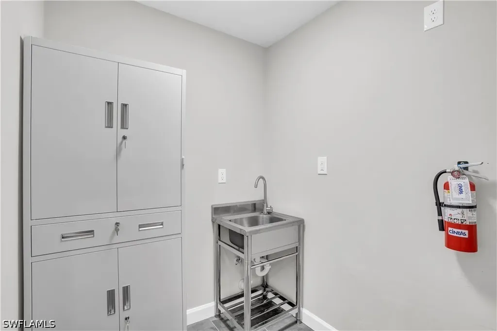 3802 La Rue Street Fort Myers FL 33905