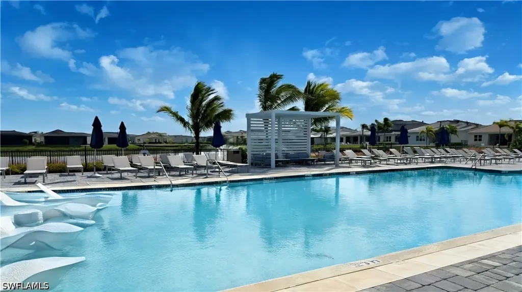 9077 Wisteria Way Naples FL 34114