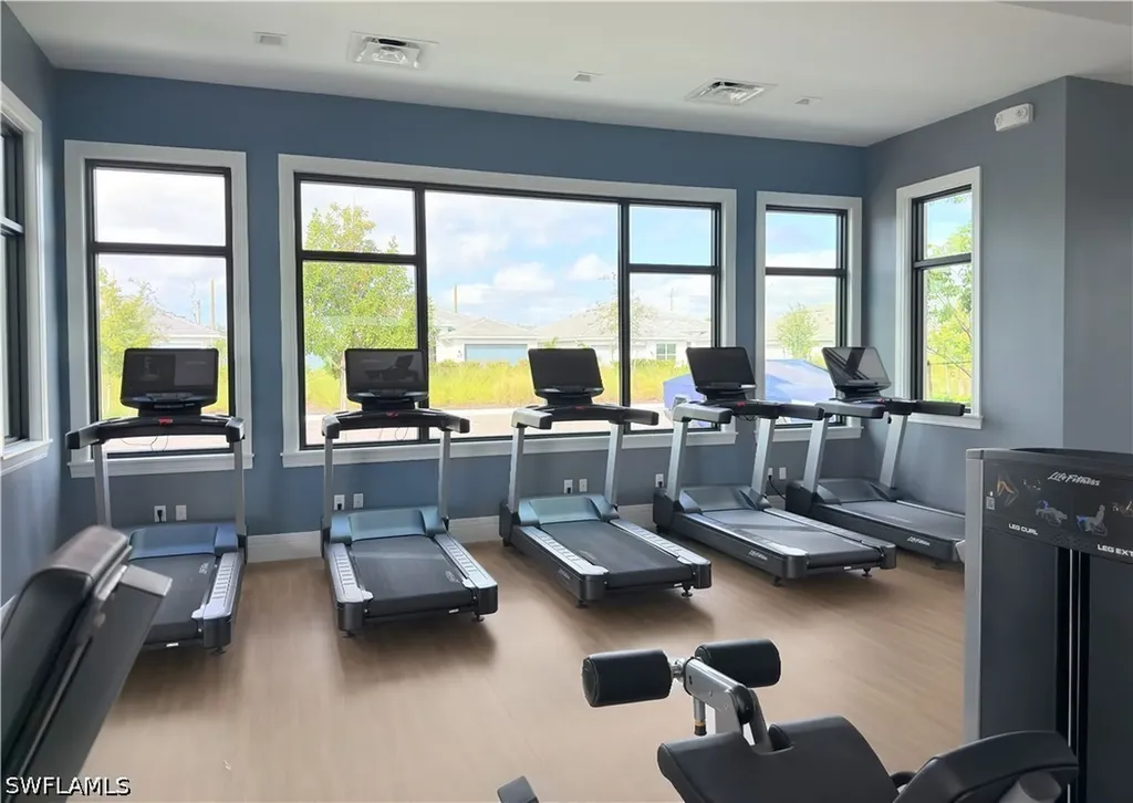 9077 Wisteria Way Naples FL 34114