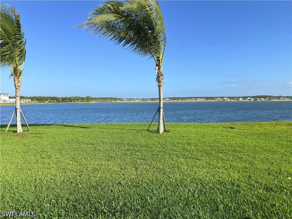 9077 Wisteria Way Naples FL 34114