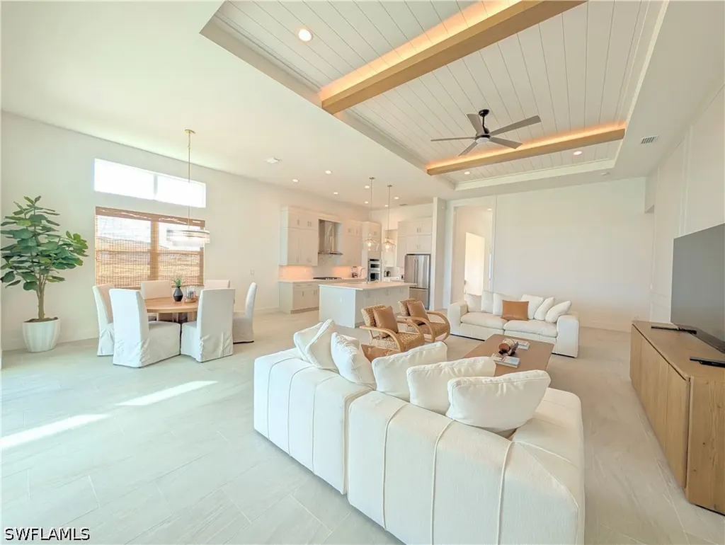 9077 Wisteria Way Naples FL 34114