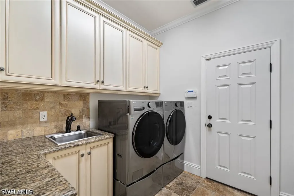 2201 Beacon Lane Naples FL 34103