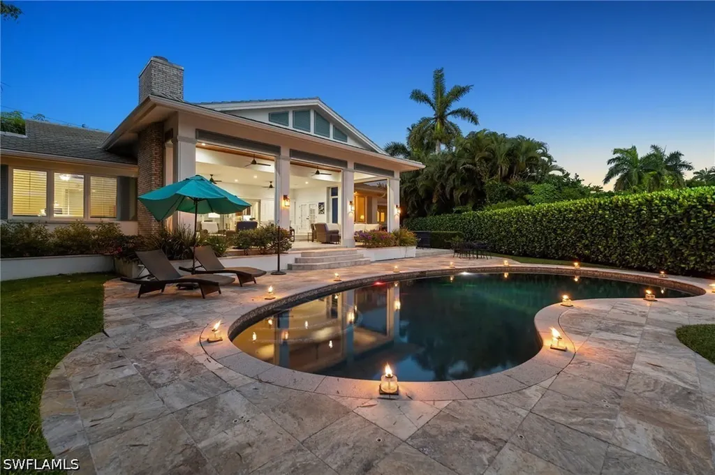 2201 Beacon Lane Naples FL 34103
