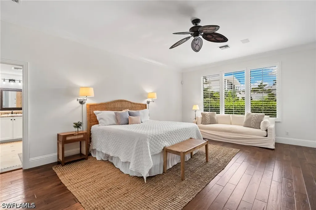 2201 Beacon Lane Naples FL 34103