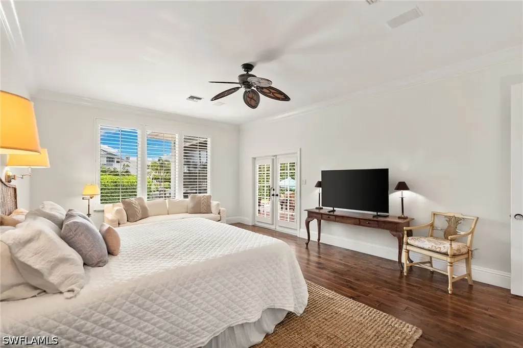 2201 Beacon Lane Naples FL 34103