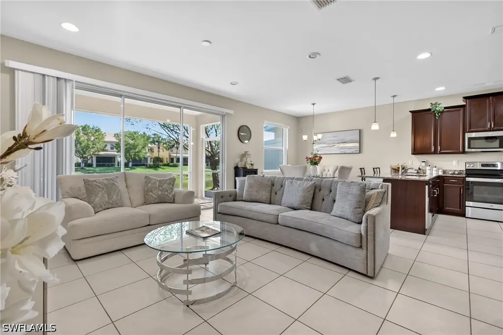 10818 Alvara Point Drive Bonita Springs FL 34135