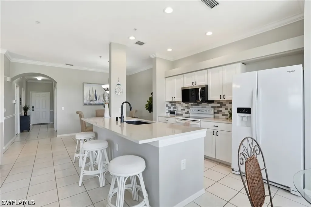 8600 Cedar Hammock Circle Naples FL 34112