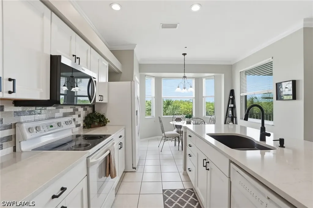 8600 Cedar Hammock Circle Naples FL 34112
