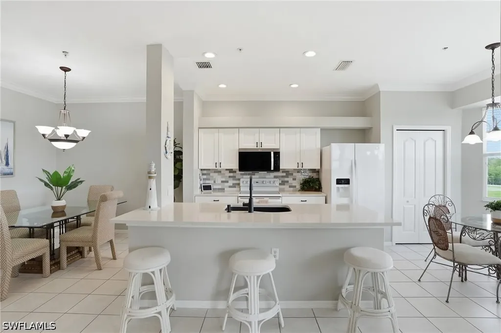 8600 Cedar Hammock Circle Naples FL 34112