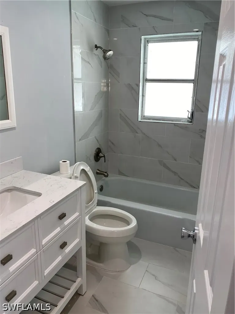 663 100th Avenue N Naples FL 34108