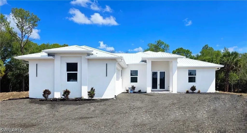 133 Hunting Club Avenue Clewiston FL 33440