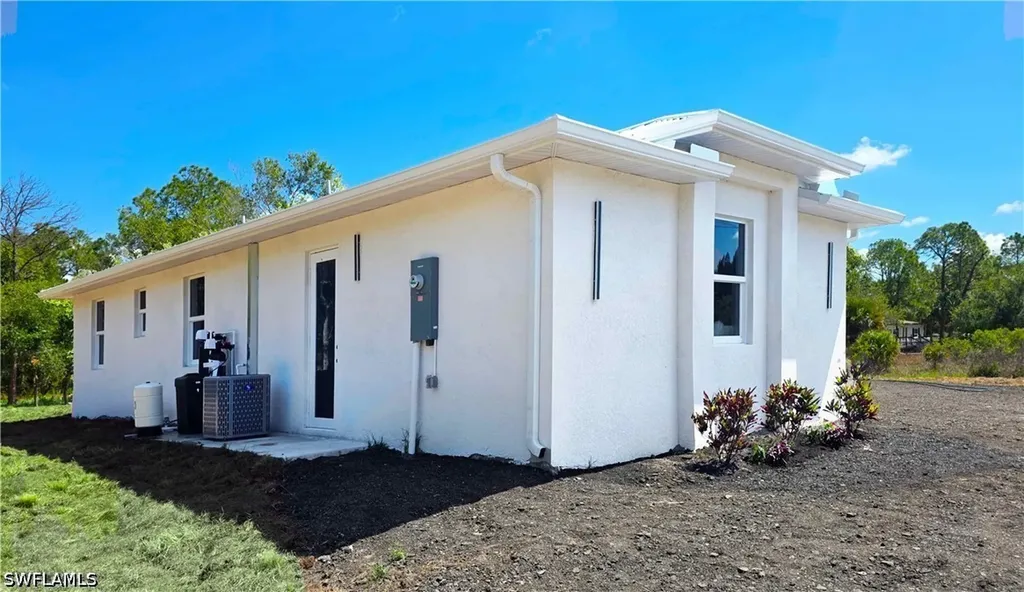 133 Hunting Club Avenue Clewiston FL 33440