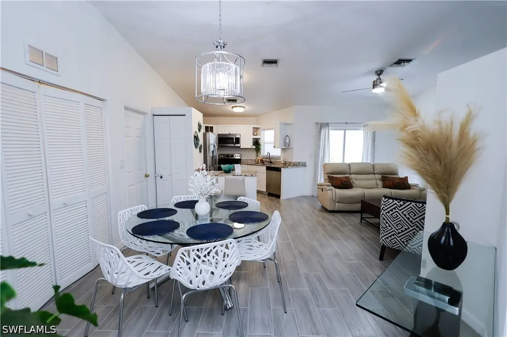 650 103rd Avenue N Naples FL 34108