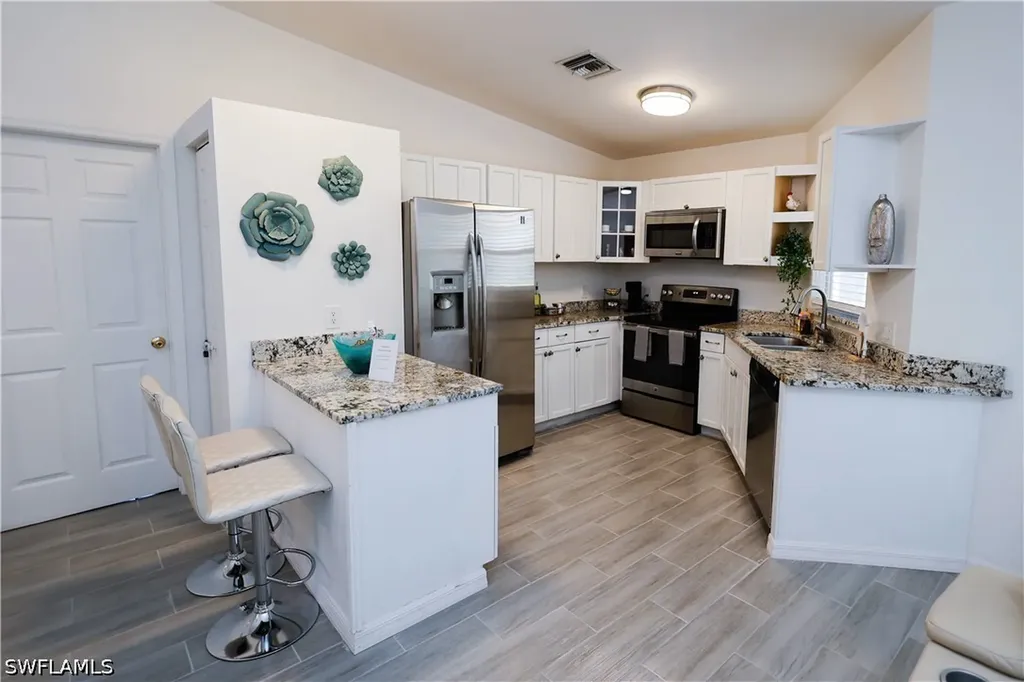 650 103rd Avenue N Naples FL 34108