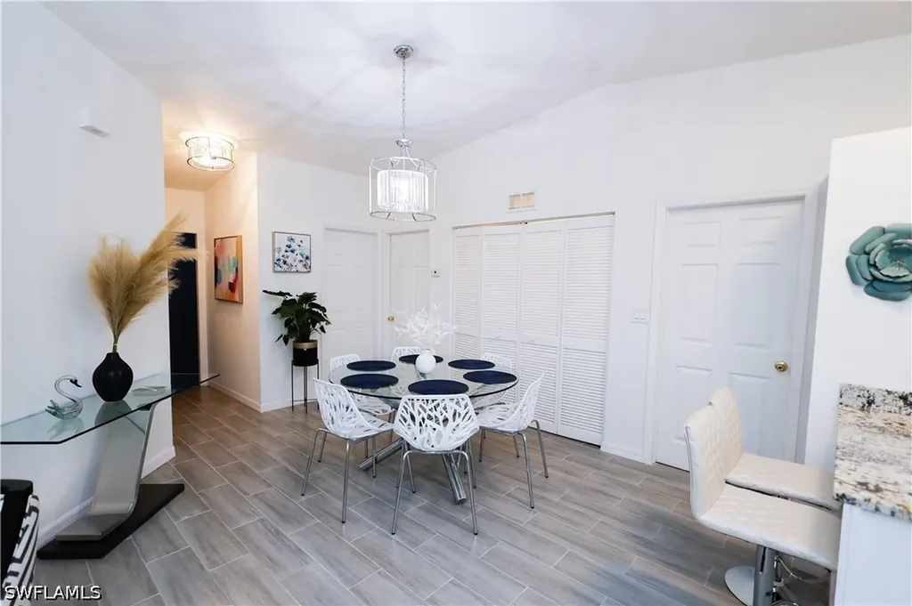 650 103rd Avenue N Naples FL 34108