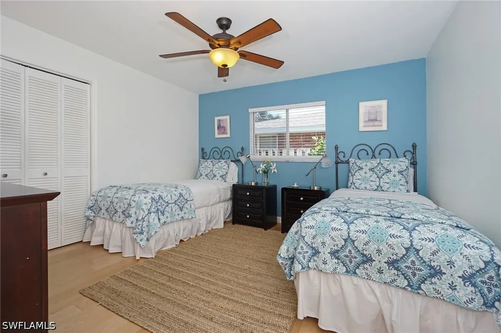 768 96th Avenue N Naples FL 34108