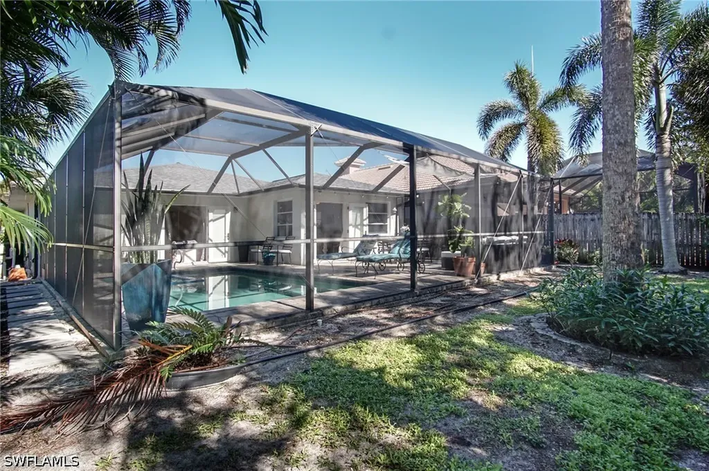 768 96th Avenue N Naples FL 34108