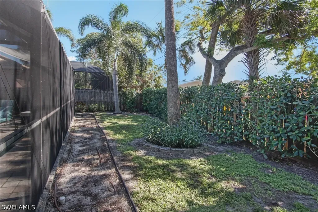 768 96th Avenue N Naples FL 34108