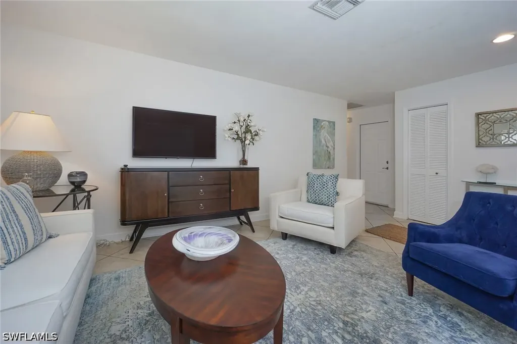 768 96th Avenue N Naples FL 34108